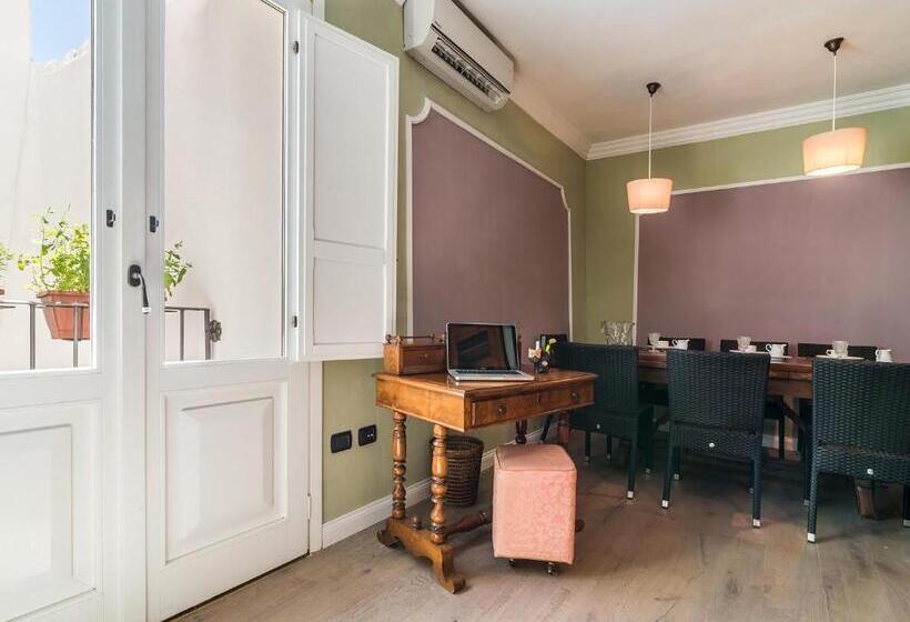 ベッドアンドブレックファースト Charming Rooms Opuntia