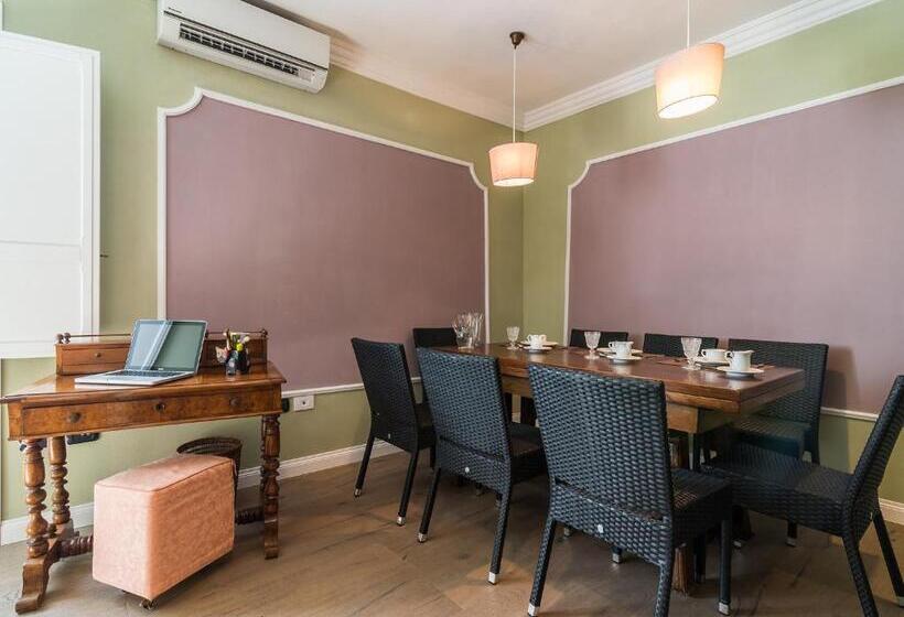 ベッドアンドブレックファースト Charming Rooms Opuntia