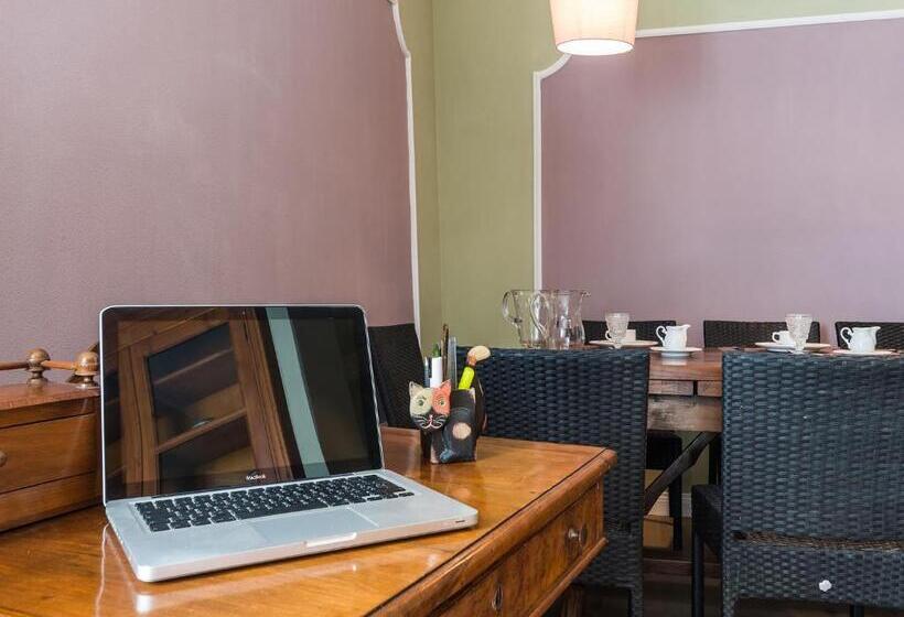 ベッドアンドブレックファースト Charming Rooms Opuntia