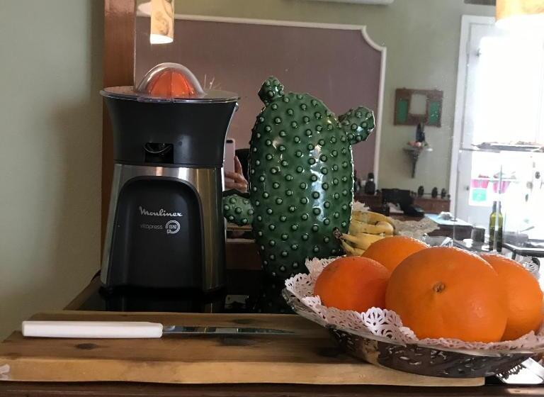 ベッドアンドブレックファースト Charming Rooms Opuntia