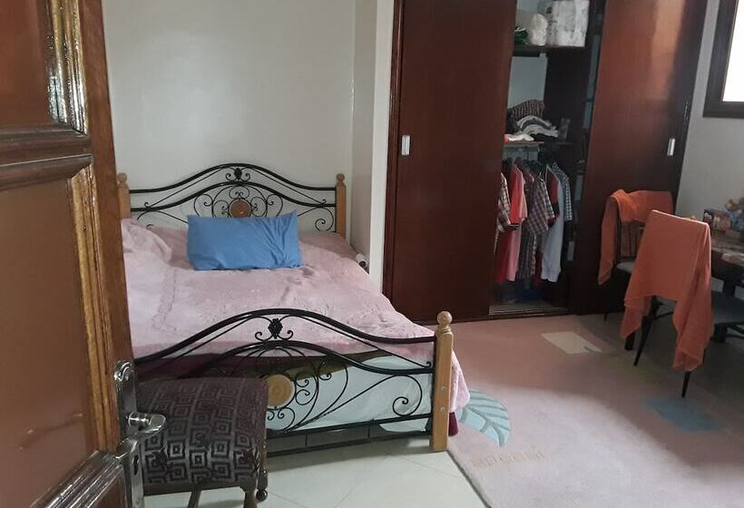 تختخواب و صبحانه Petit Riad