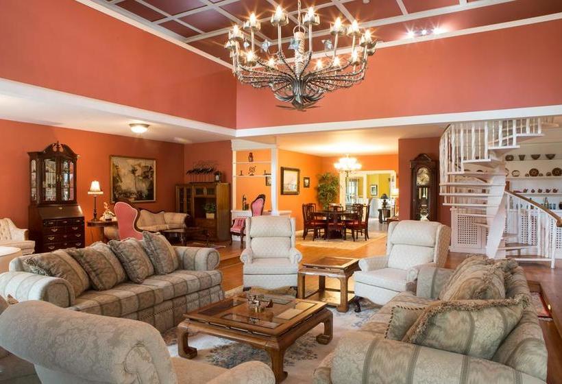 צימר Sleepy Creek Country Manor