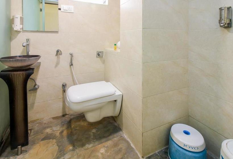 Fabhotel Blue Bell Residency Thane East