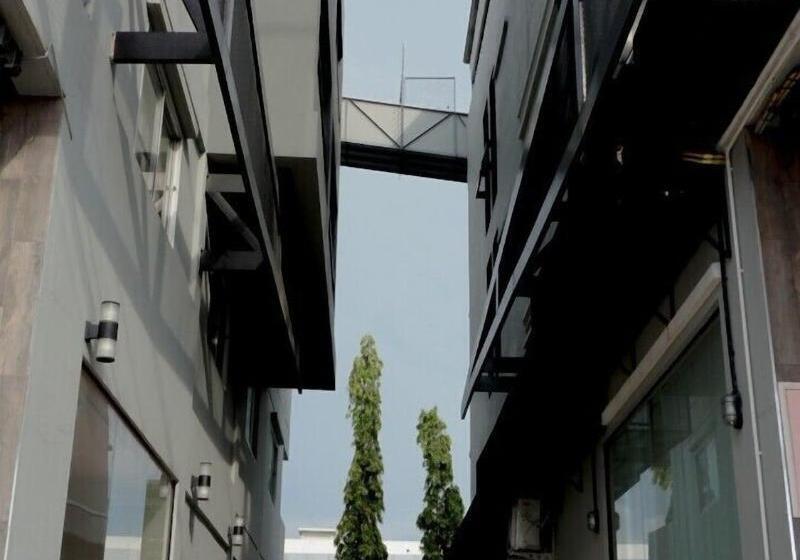 B Black Hotel Chonburi