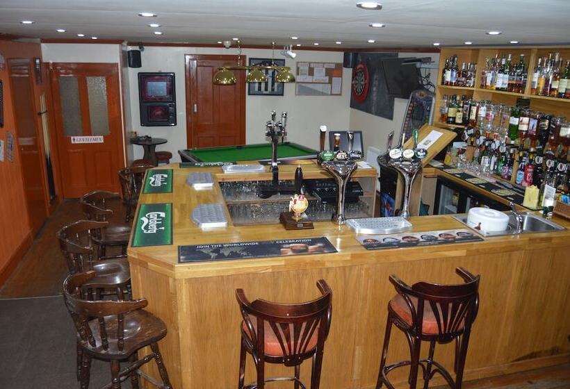 Отель Belgrave Arms