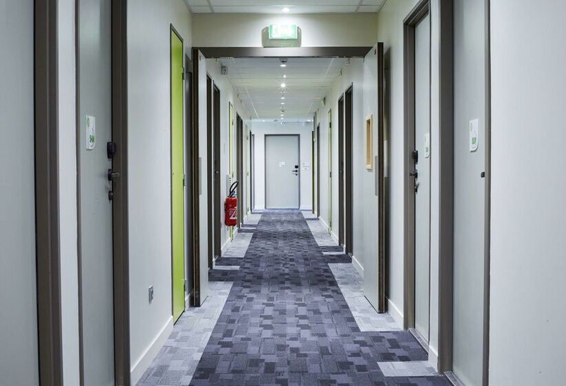 فندق Campanile Paris Sud Saclay  Gif Sur Yvette