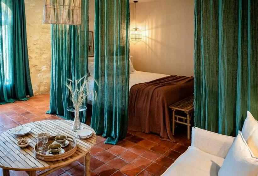 בית מלון כפרי Hôtel Restaurant De Bouilhac  Les Collectionneurs