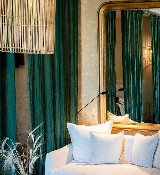 בית מלון כפרי Hôtel Restaurant De Bouilhac  Les Collectionneurs