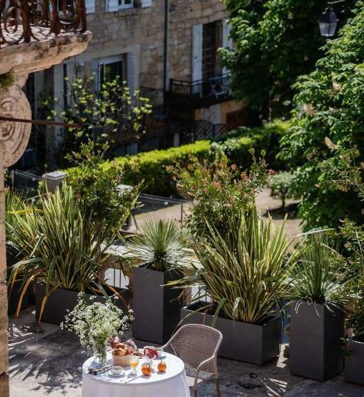 בית מלון כפרי Hôtel Restaurant De Bouilhac  Les Collectionneurs