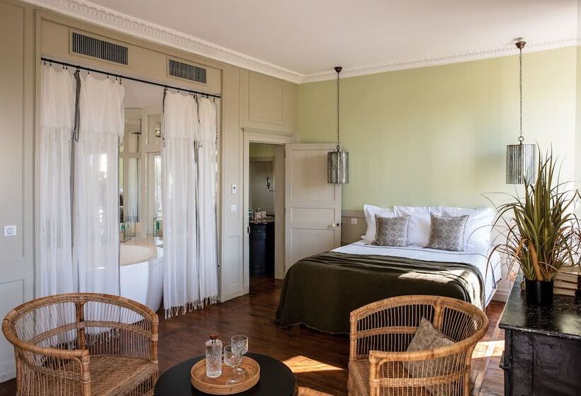 בית מלון כפרי Hôtel Restaurant De Bouilhac  Les Collectionneurs