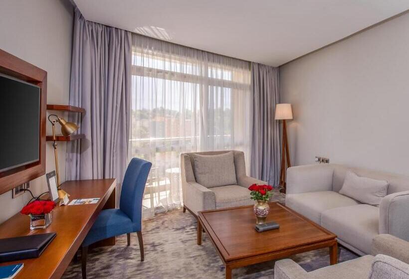 هتل Golden Tulip Canaan Kampala