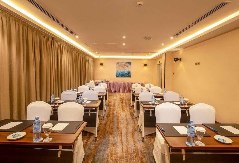 هتل Golden Tulip Canaan Kampala