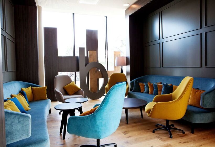 Отель Hampton By Hilton Aachen Tivoli