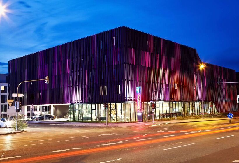 Отель Hampton By Hilton Aachen Tivoli