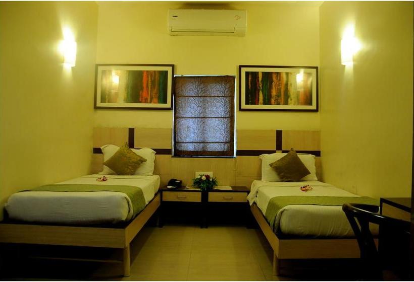 Jk Rooms 104 Hotel Madhav International