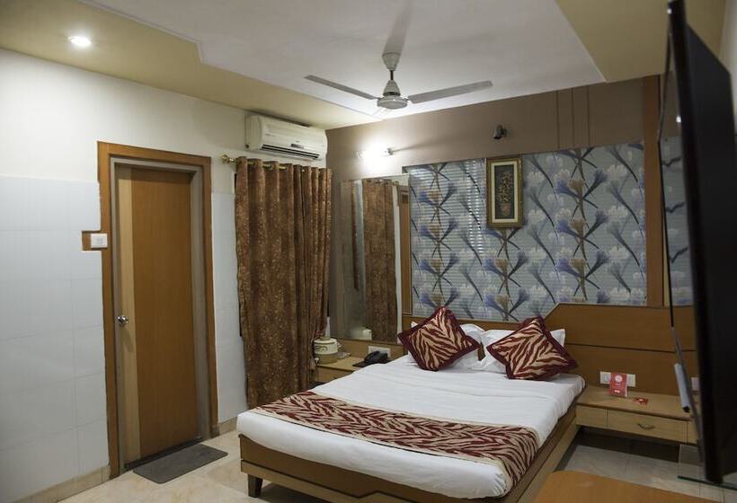 Отель Oyo Rooms Bajrakabati Road