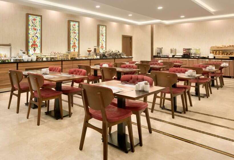 هتل Ramada By Wyndham Yalova