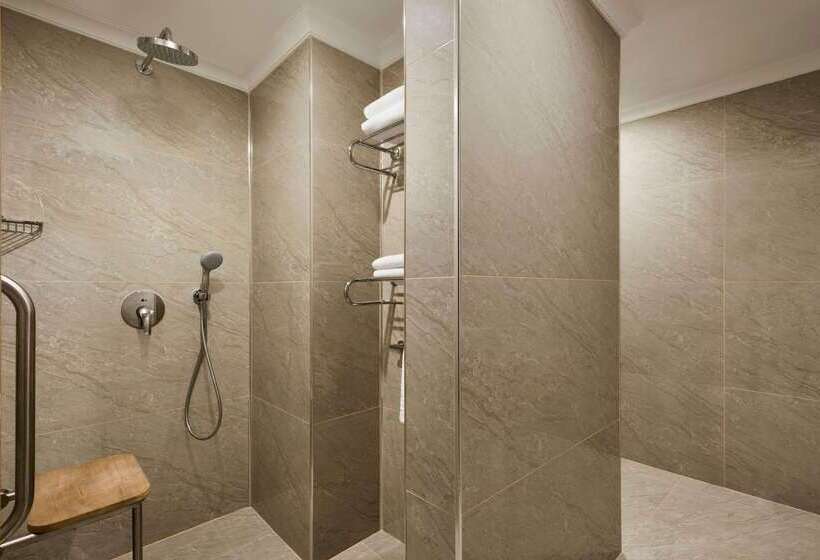 هتل Ramada By Wyndham Yalova