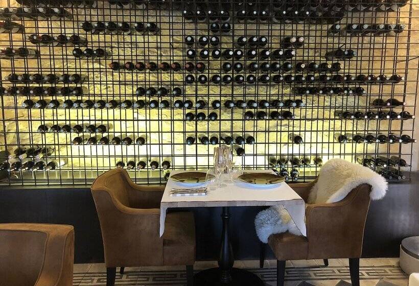 בית מלון כפרי Hôtel Restaurant De Bouilhac  Les Collectionneurs