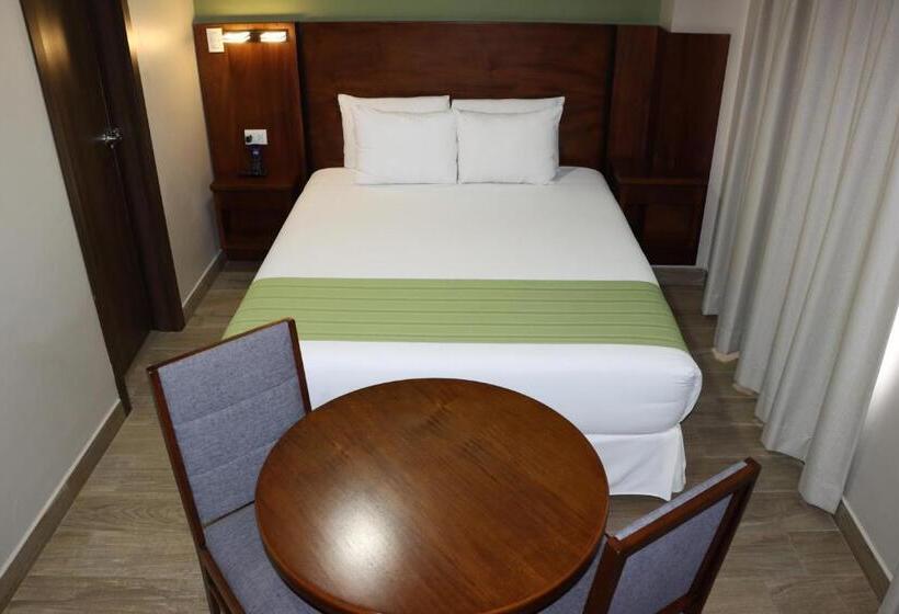 فندق San Agustin Plaza