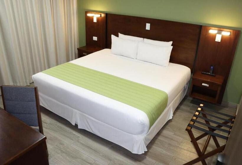 فندق San Agustin Plaza