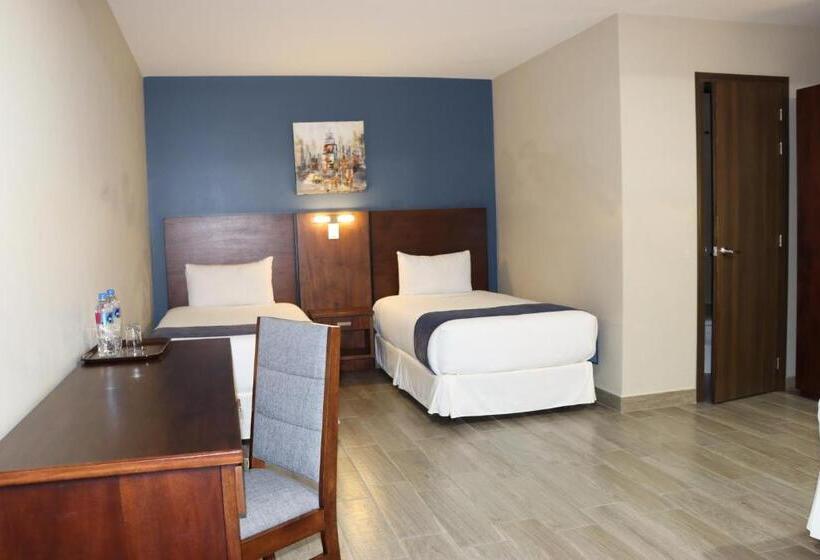 فندق San Agustin Plaza