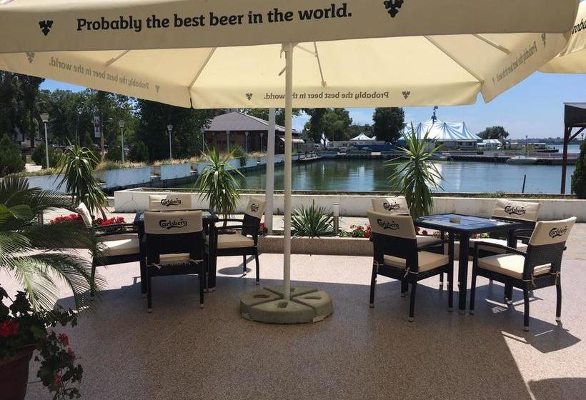 ホテル Scandinavia Mamaia