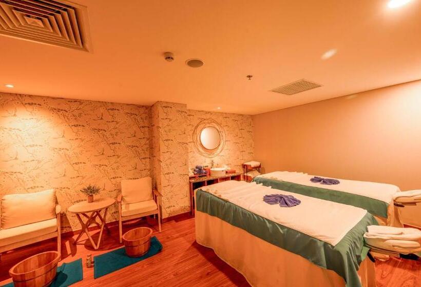 Seashells Phu Quoc Hotel & Spa