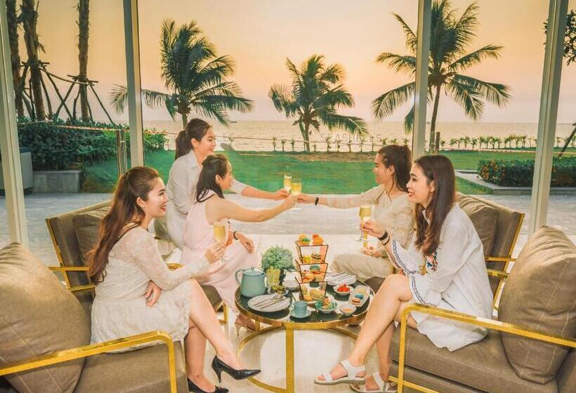 Seashells Phu Quoc Hotel & Spa