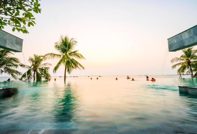 Seashells Phu Quoc Hotel & Spa