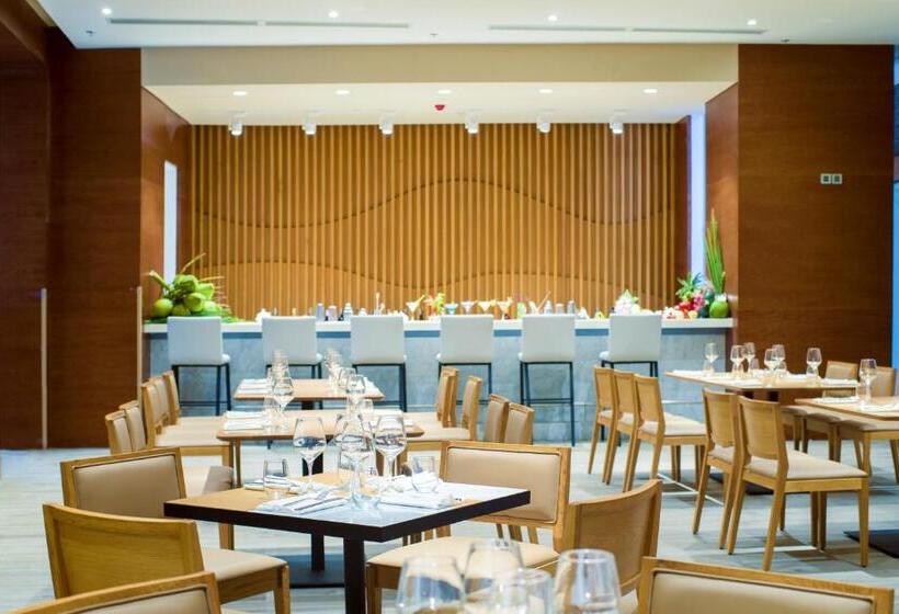 Seashells Phu Quoc Hotel & Spa