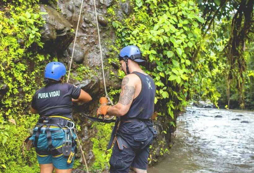 فندق Selina La Fortuna