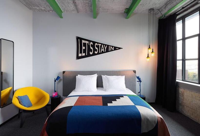 ホテル The Social Hub Maastricht