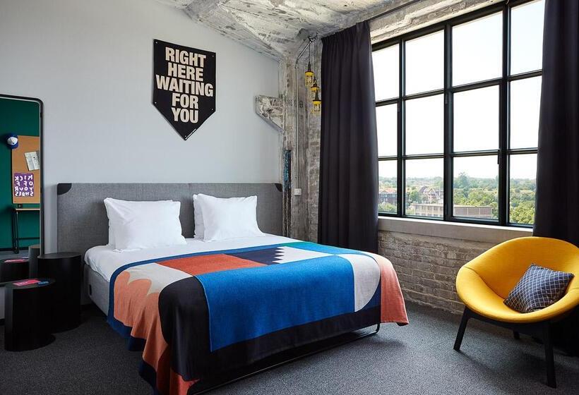 ホテル The Social Hub Maastricht