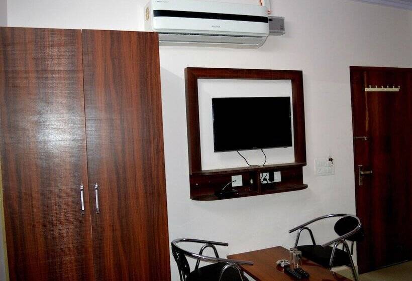 酒店 Thikana Palace