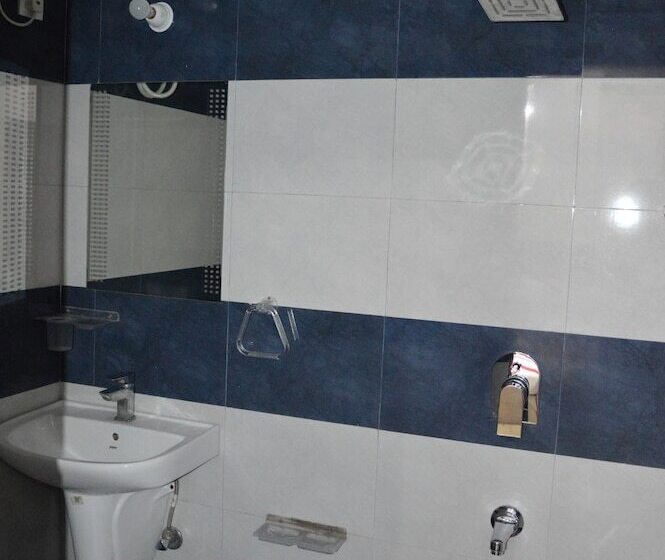 酒店 Thikana Palace