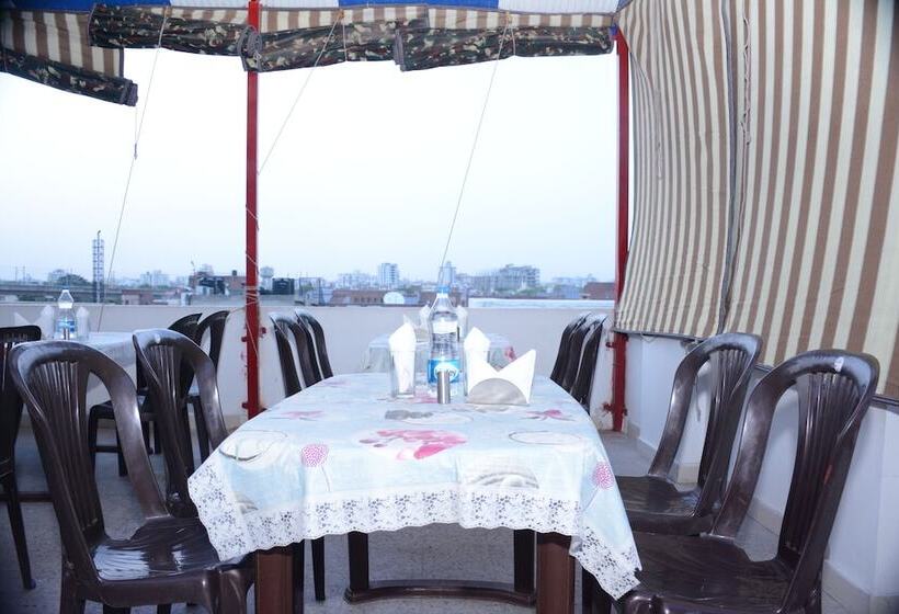 酒店 Thikana Palace