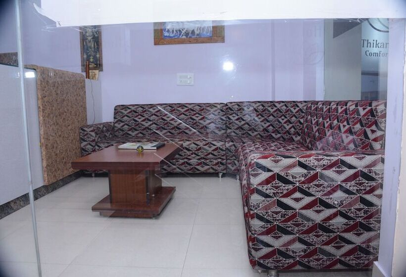 酒店 Thikana Palace