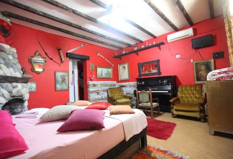 Hotel Vila  Oda E Miqve