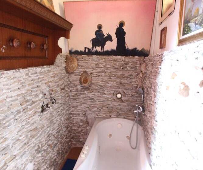 Hotel Vila  Oda E Miqve