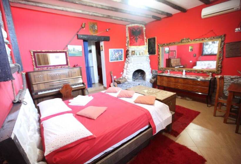 Hotel Vila  Oda E Miqve