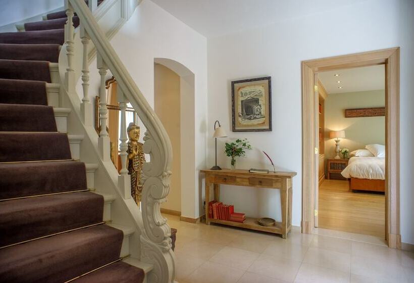 فندق Villa Magdalena Eeklo