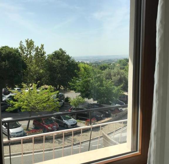 Lagarolina Del Conero B&b