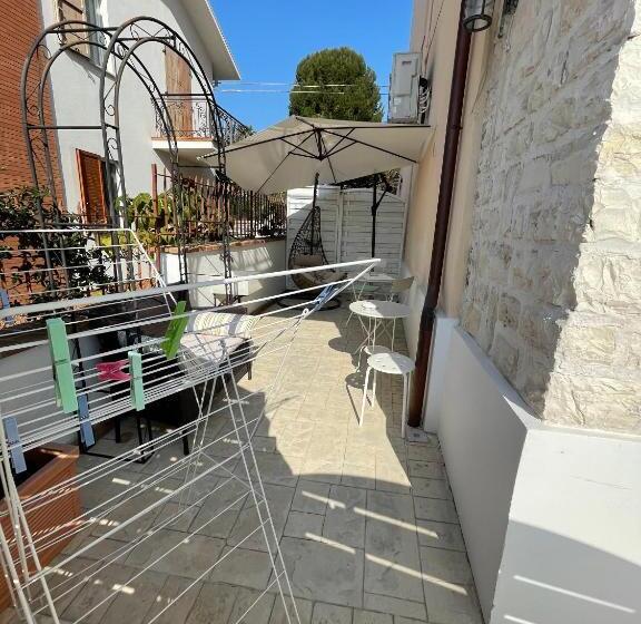 Lagarolina Del Conero B&b