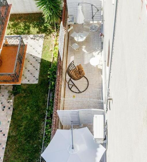 Lagarolina Del Conero B&b