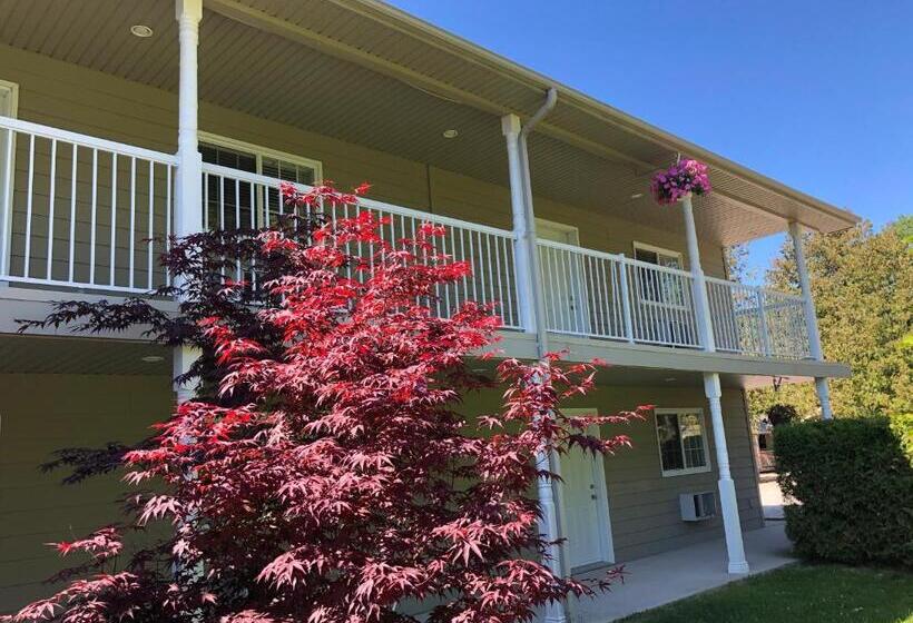 فندق على الطريق Adventure The Bruce Inn   Recently Renovated With Outdoor Hot Tub