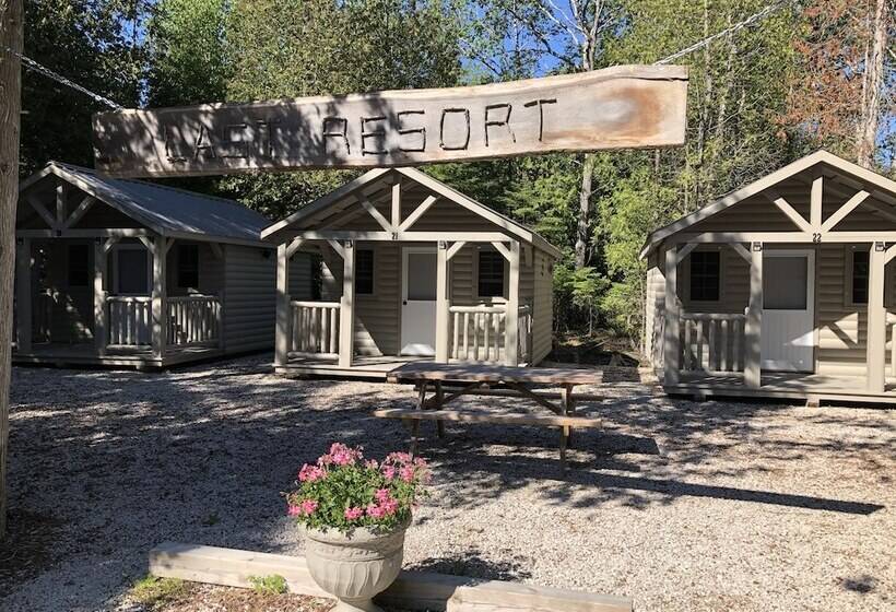 فندق على الطريق Adventure The Bruce Inn   Recently Renovated With Outdoor Hot Tub