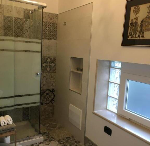 Palace B&b