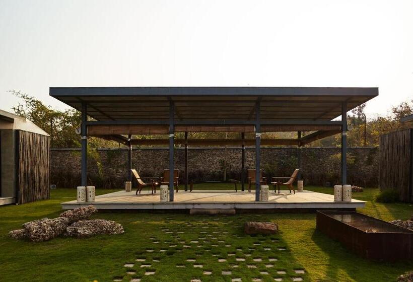 אתר נופש Woods At Sasan