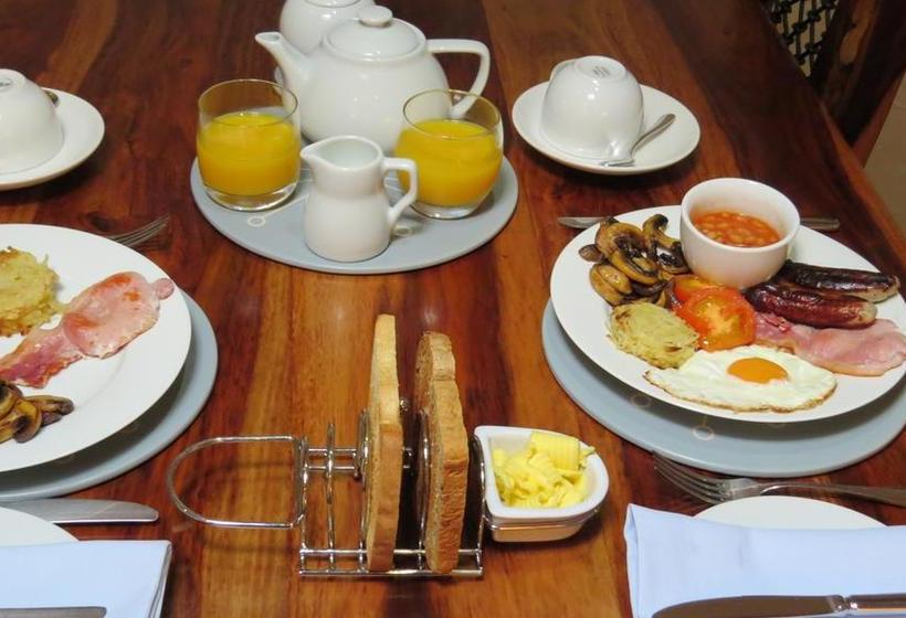 The Boat House Bed And Breakfast